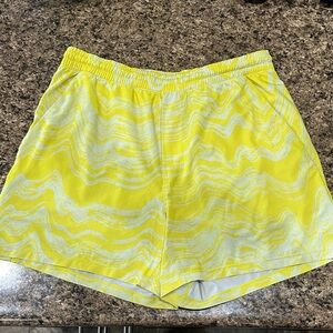 Men’s Lululemon Pacebreaker 5” Yellow and White Shorts